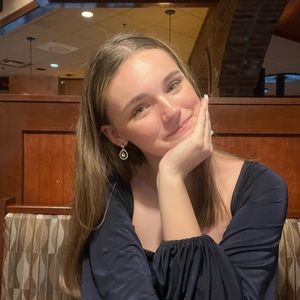 Meet your Posher, Kendra